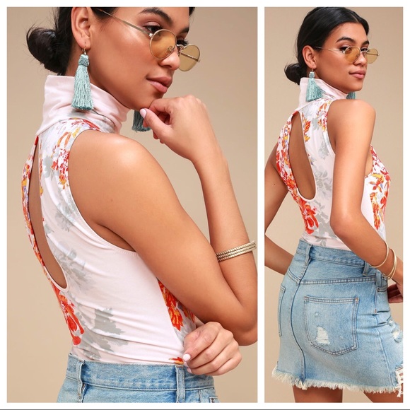 🌺NWT! Free People Floral Print Mock Neck Bodysuit - Picture 3 of 5